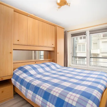 Magritte's Seadreams A0101 Apartment De Panne